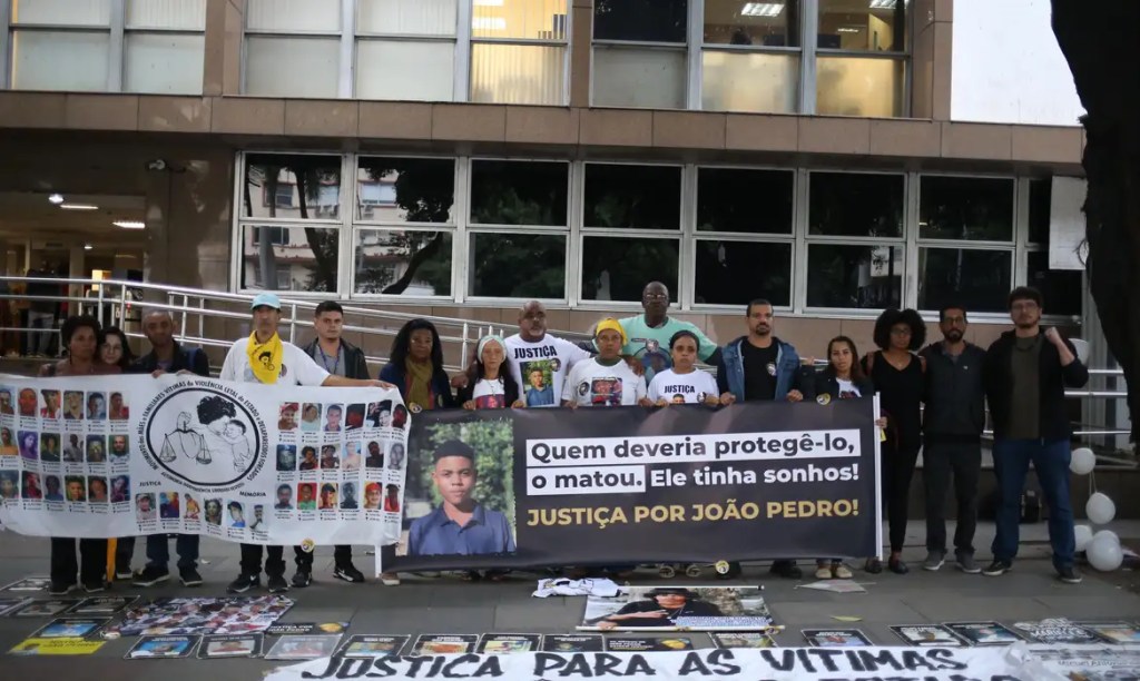 Policiais acusados da morte do menino João Pedro vão a júri popular